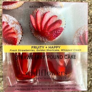 Bath and Body Works “Strawberry Pound Cake” Wallflower Fragrance Refill 2-pack
